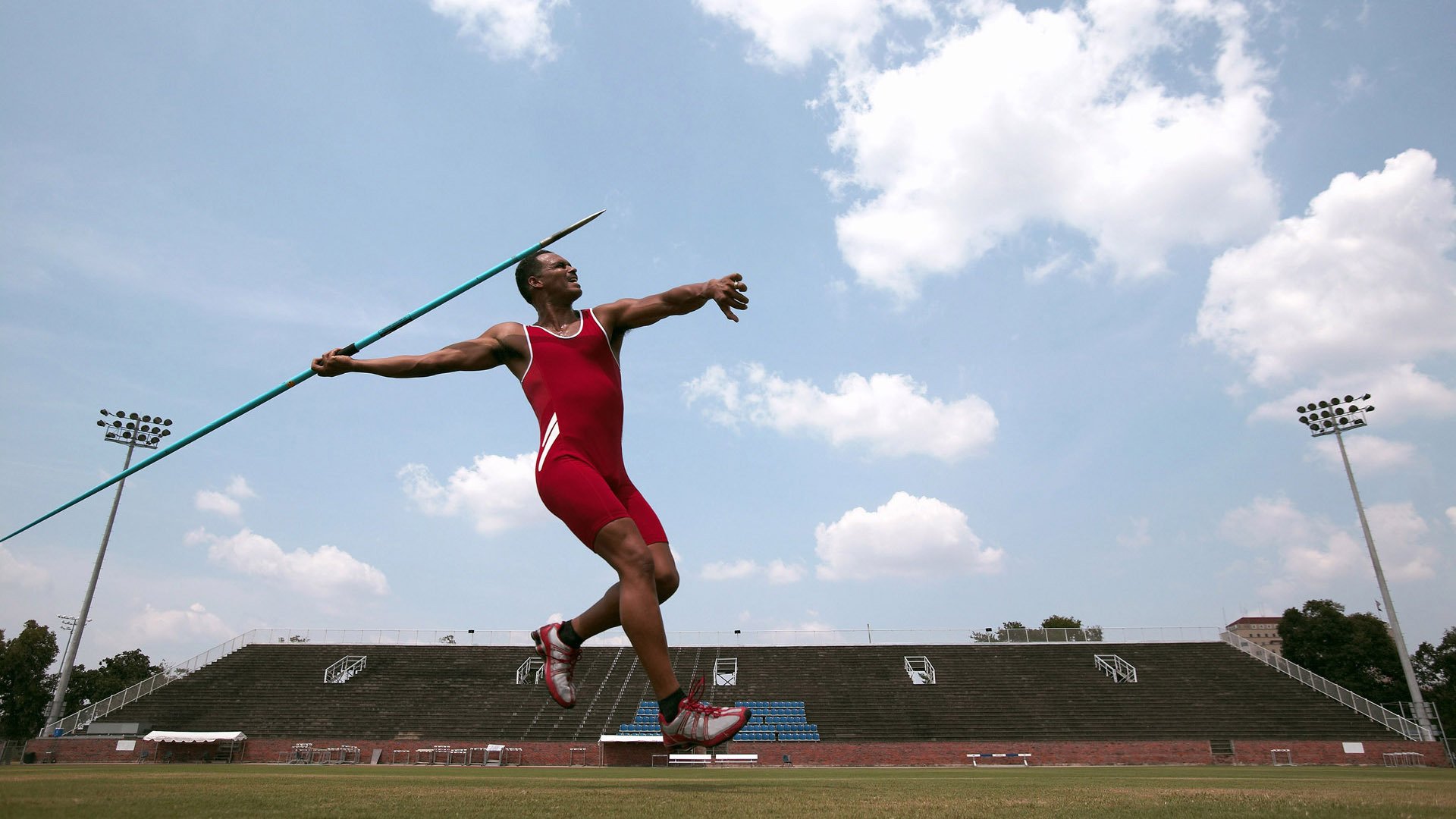 早人物:马来武术选手转战华人散打出征东运会,马来武术纪录片
